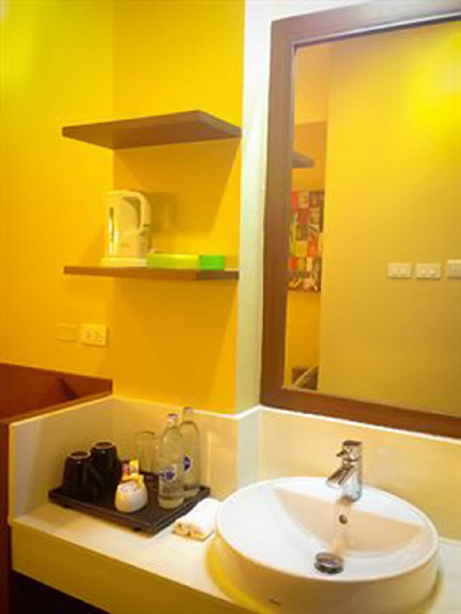 Icheck Inn Gems Center Silom Bangkok Zewnętrze zdjęcie