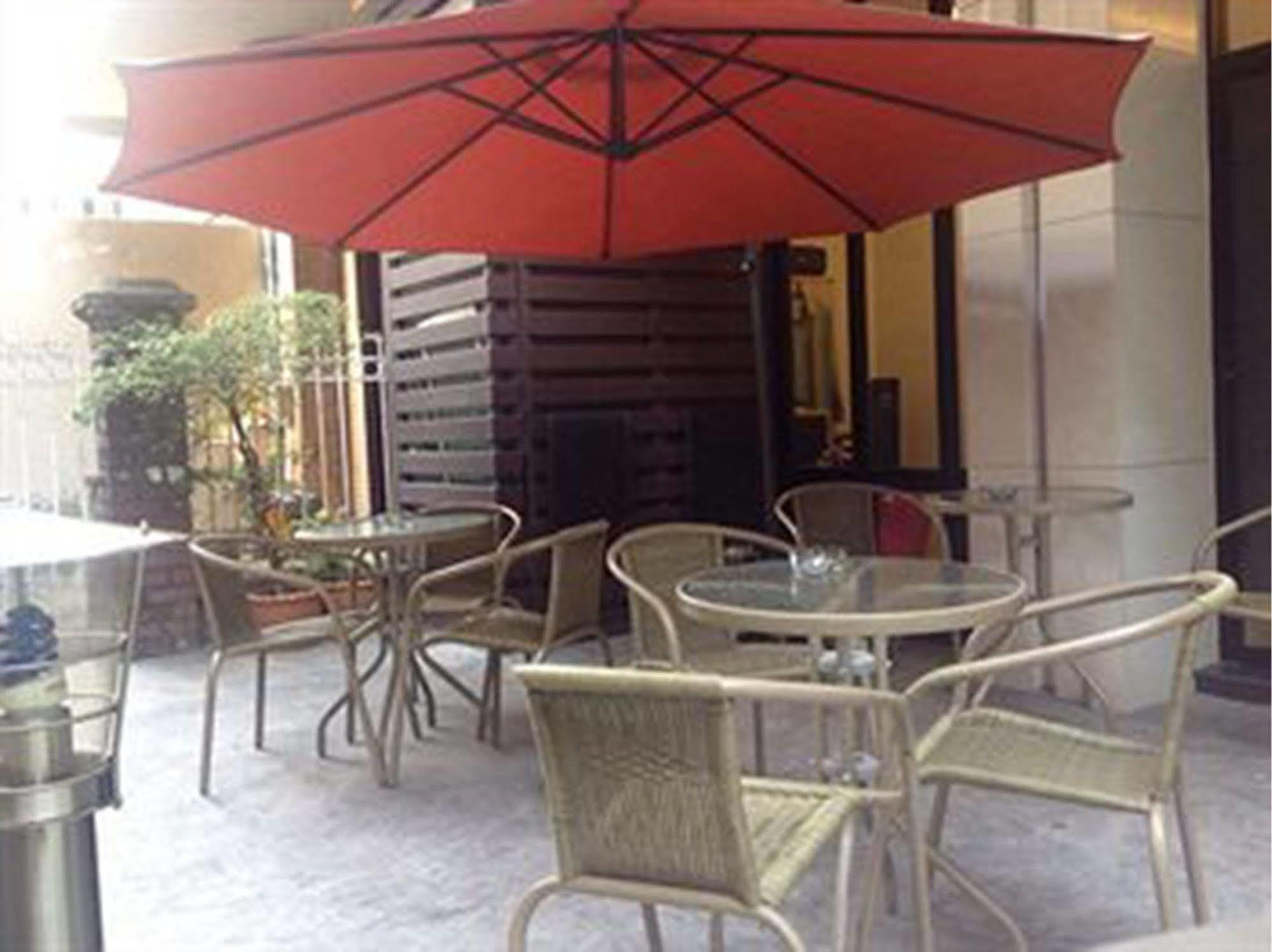 Icheck Inn Gems Center Silom Bangkok Zewnętrze zdjęcie